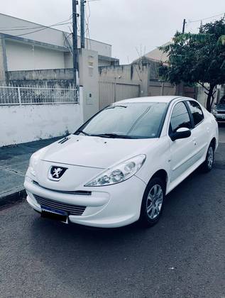 PEUGEOT 207 1.4 XR PASSION 8V FLEX 4P MANUAL